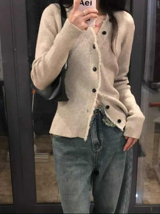 Áo Cardigan len cổ chữ V